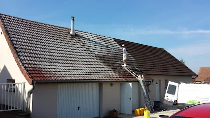 Image de Votre couvreur à Vesoul • CN Protect Habitat société spécialisée dans la rénovation, réparation et nettoyage de votre toiture